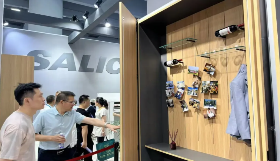 深耕产业，洞见新机—佛山家具协会探展广州建博会，解锁中国大家居新趋势